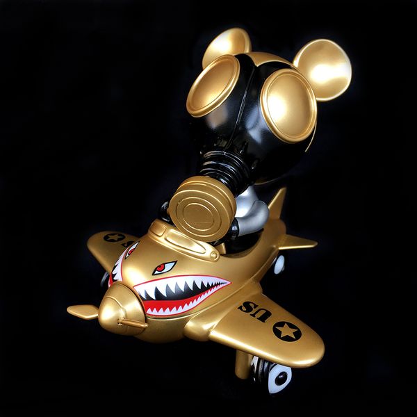 File:MousemaskMurphyAirBangkokGold.jpg