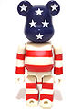 Bearbrick-s01-flag.jpg