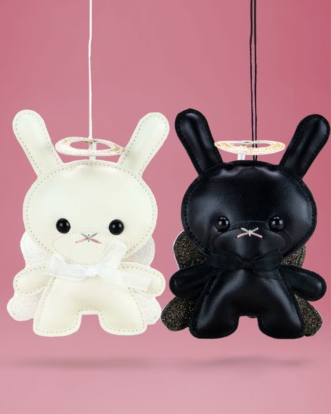 File:FlatBonnieAngelDunny.jpeg