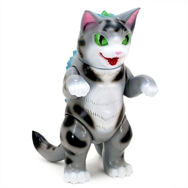 File:Daiohnegora slvrtabby.jpg