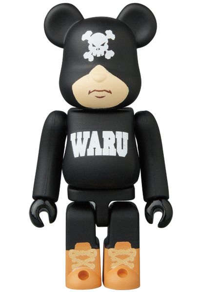File:Bearbrick-s35-santa1.jpg