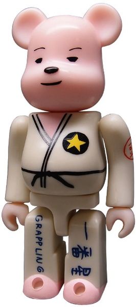 File:Bearbrick-s01-artist1.jpg