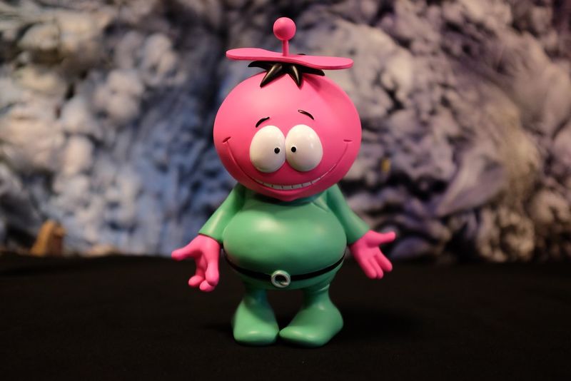 File:QhristHotPink.jpg