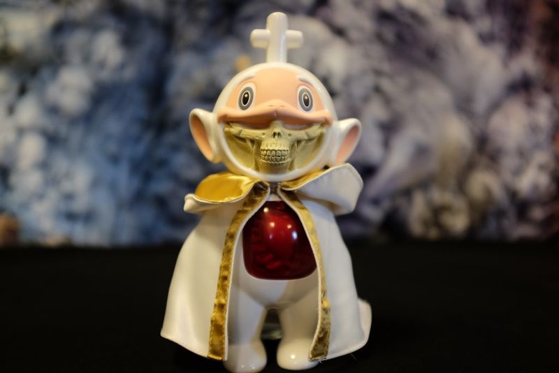 File:TelegrinnyPope.jpg