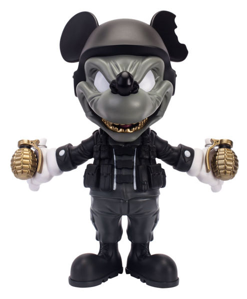 File:Warmouse-pitchblack.jpg