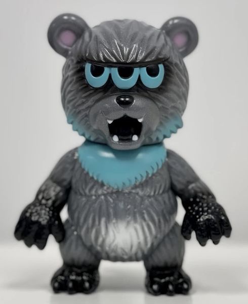 File:Kuma-HollywoodCheshire.jpeg