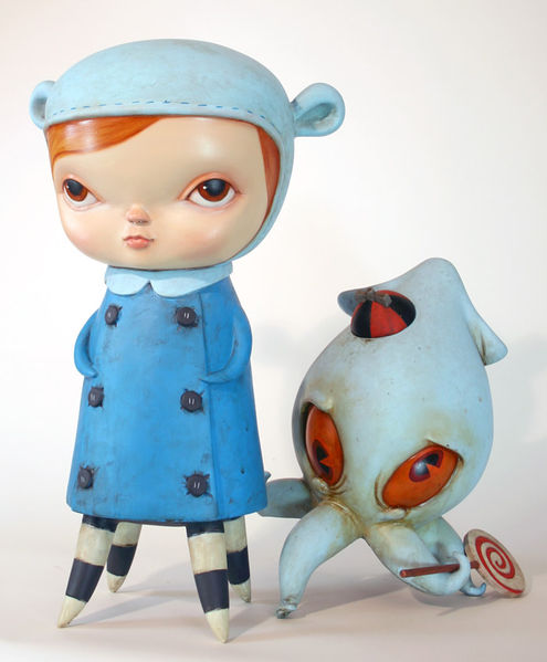 File:LizzieJuniorBlue.jpg