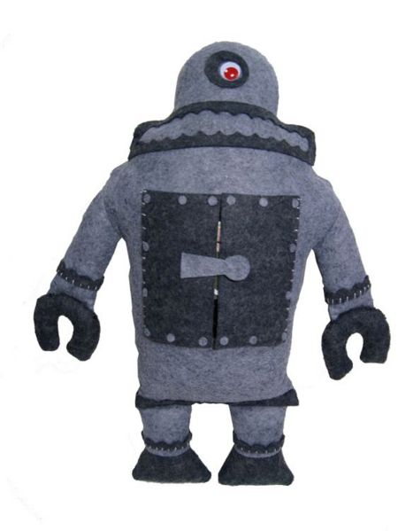 File:Robot-girl-closed.jpg