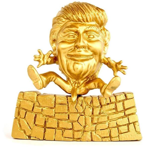 File:TrumptyDumptyGold.jpg