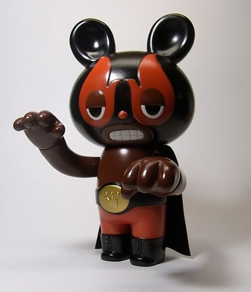 File:Luchabear-blackwcloak.jpg