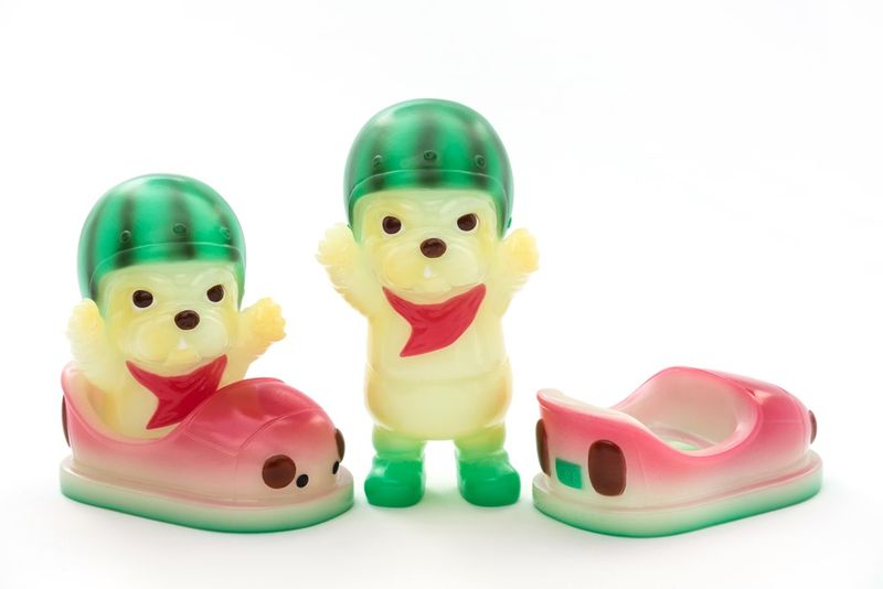 File:Mitt-watermelon.jpg