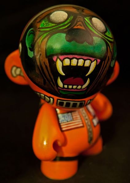 File:Munnyworldmikie1.jpg