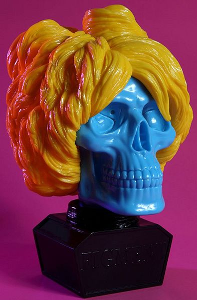 File:Figmentyellowbluethreequartersm.jpg