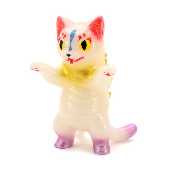 File:WhiteFoxNegora.jpeg