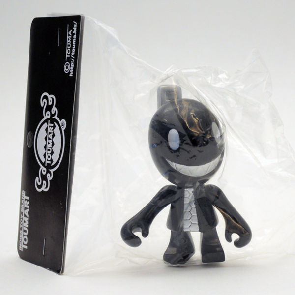 File:Touma-zipperman-black.jpg