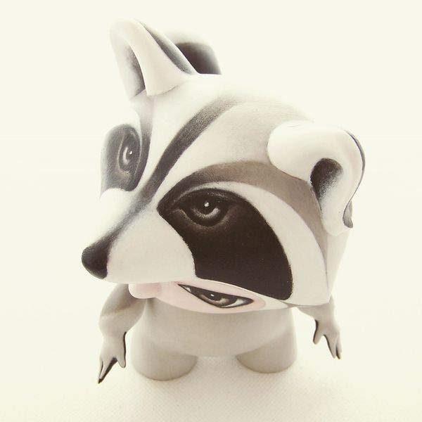 File:StuartHarris 201504 Raccoon d.jpg