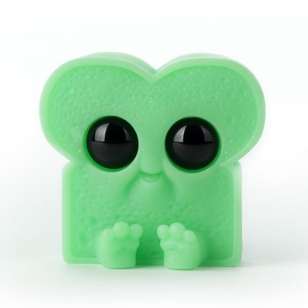 File:Toastboy-pistachio.jpg