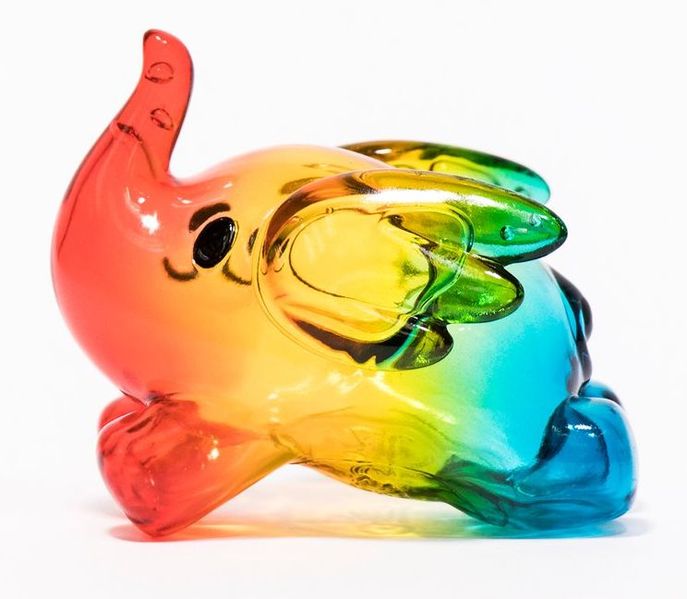 File:Jumpingelfie-clearrainbow.jpg