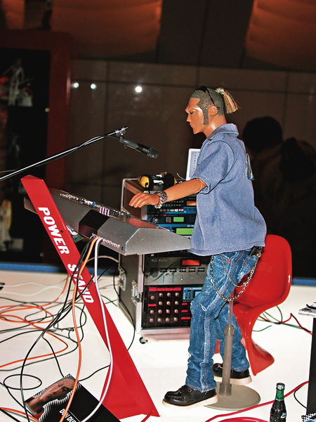 File:Band5ive 01.jpg