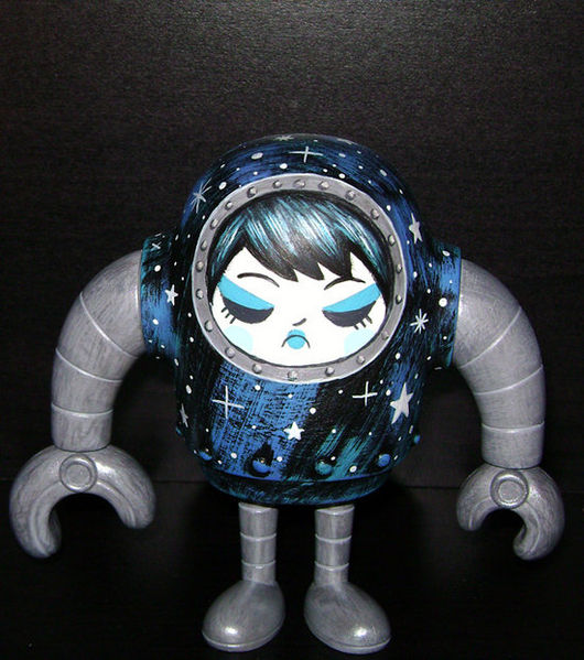 File:Sketchbotcustoms-katbrunnegraff.jpg