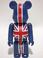 S02bearbrick-flag.jpg