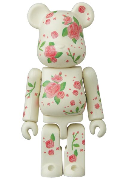 File:Bearbrick-s32-pattern.jpg