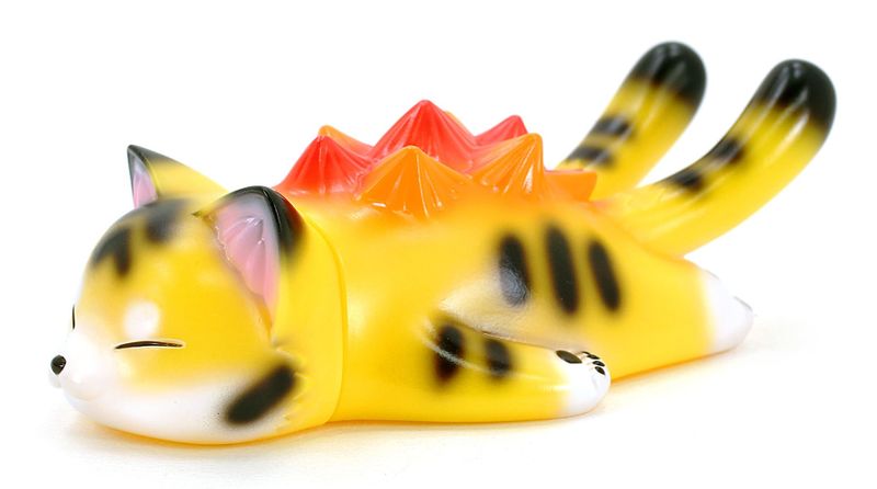 File:SleepNegora-YellowTiger.jpg