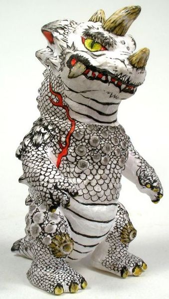 File:Beautyandthekaiju-konatsu1.jpg