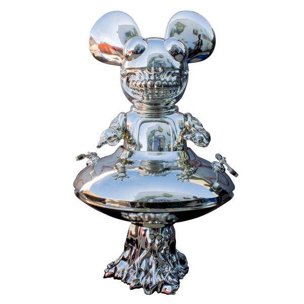 File:Deadmau5GrinChrome.jpg