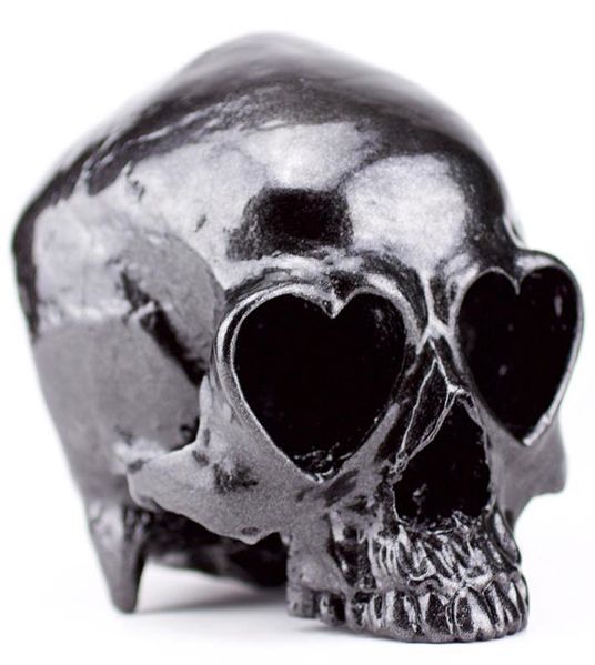 File:Blackpearlheartskull.jpg