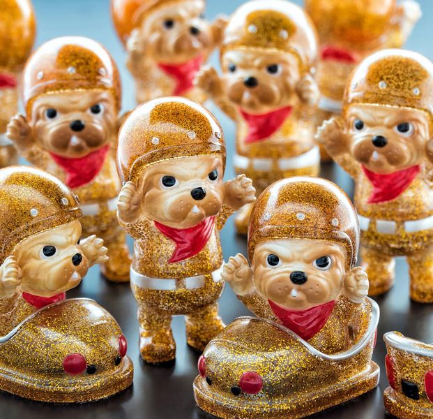 File:Mitt-supergold.jpg