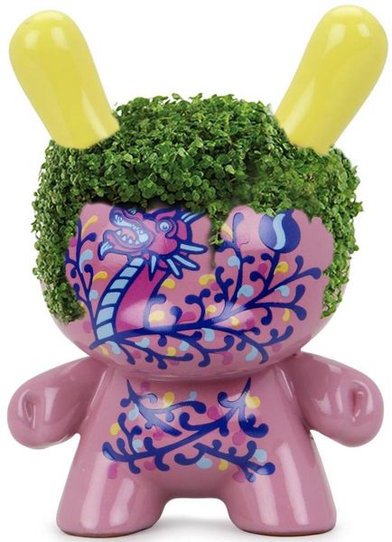 File:Kidrobot ChristinaRavenna PinkNoctis ChiaDunny.jpg